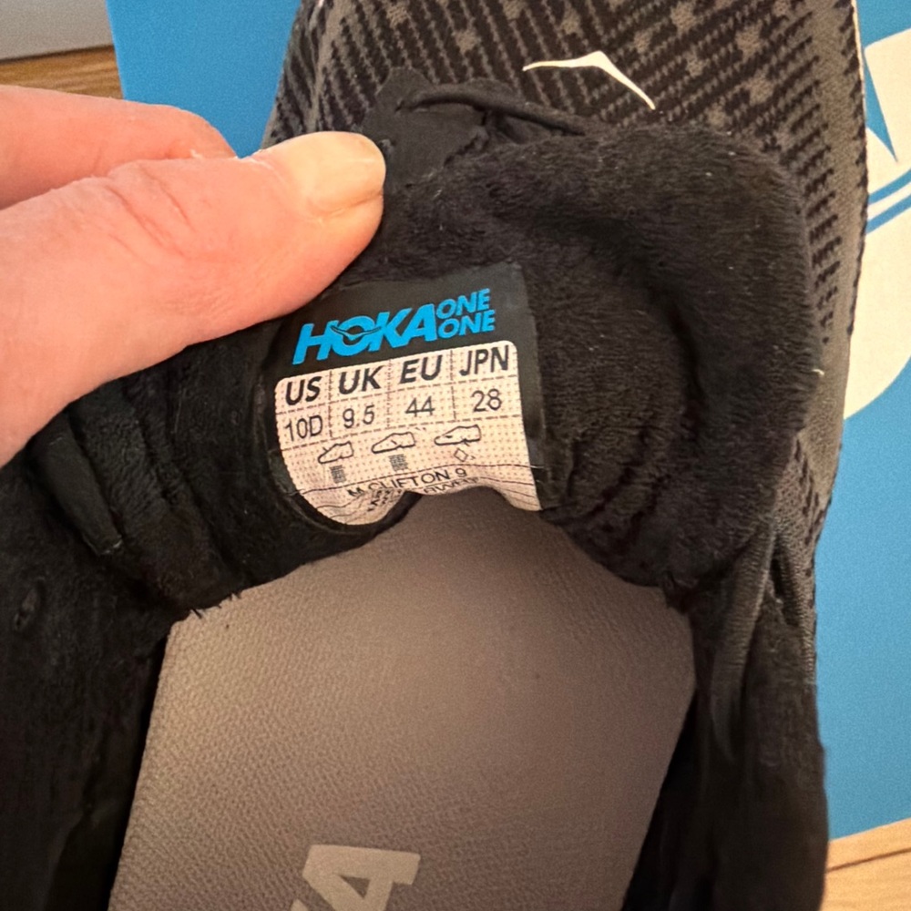 HOKA CLIFTON MENS SIZE 10 - Picture 4 of 4